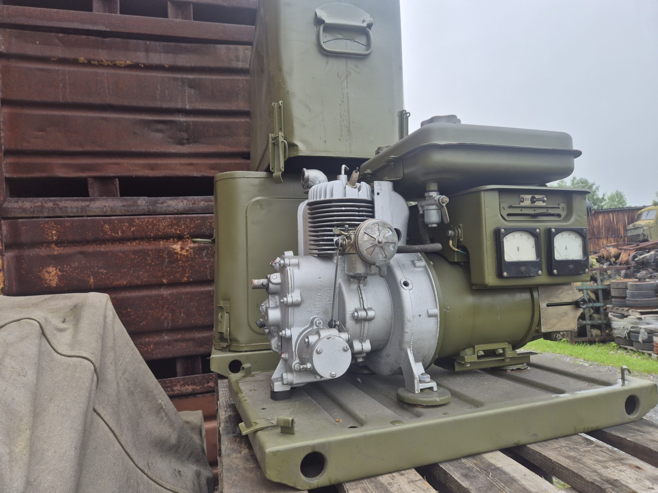Агрегат бензоэлектрический ГАБ-1-П/30-М1 (1 КВТ 30В) Агрегат бензоэлектрический ГАБ-1-П/30-М1 (1 КВТ 30В)