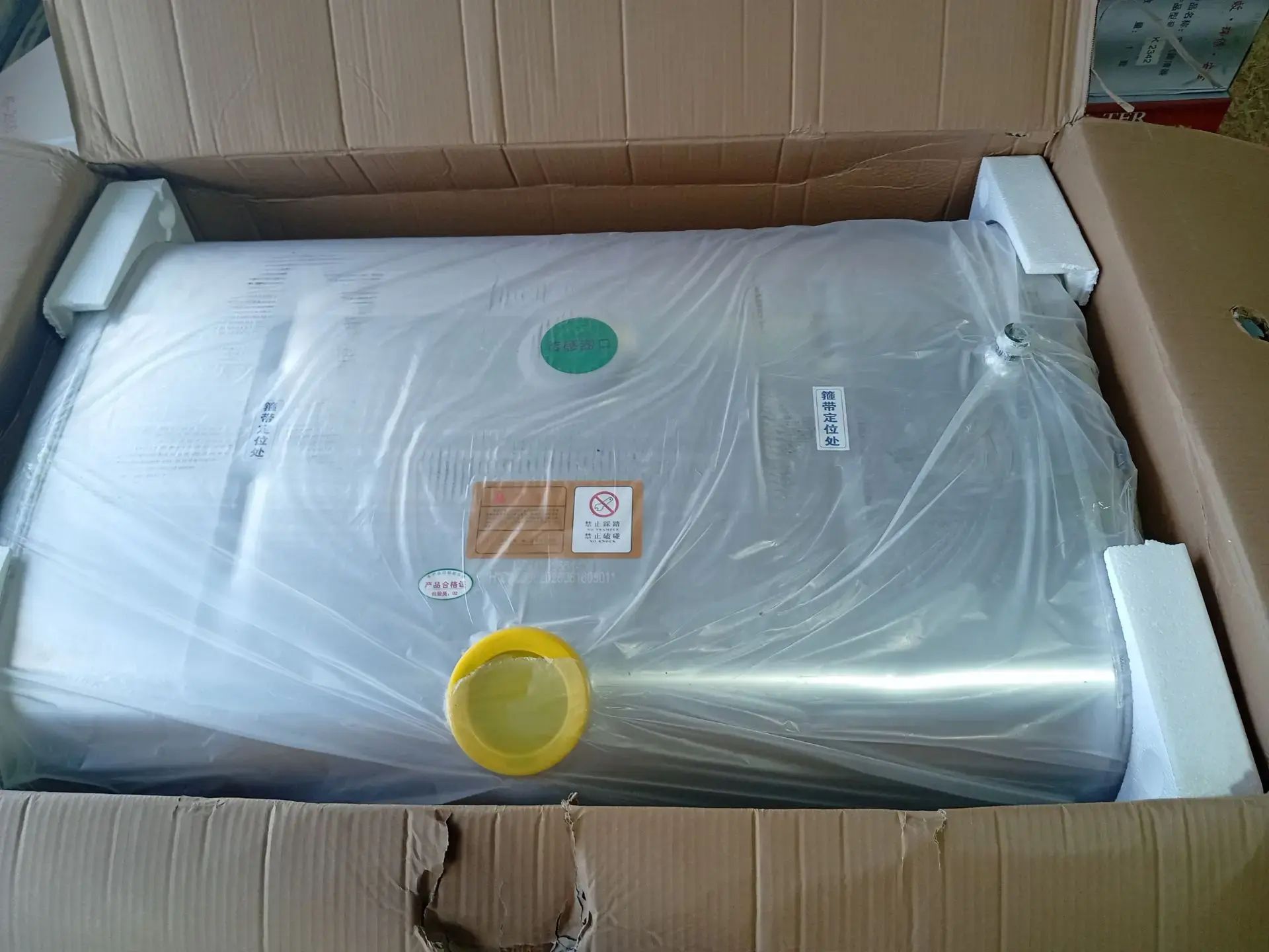 Бак топливный DZ91259550500 Х3000 SHAANXI / SHACMAN. (480л алюминий L107 B68 H65 ) Бак топливный DZ91259550500 Х3000 SHAANXI / SHACMAN. (480л алюминий L107 B68 H65 )