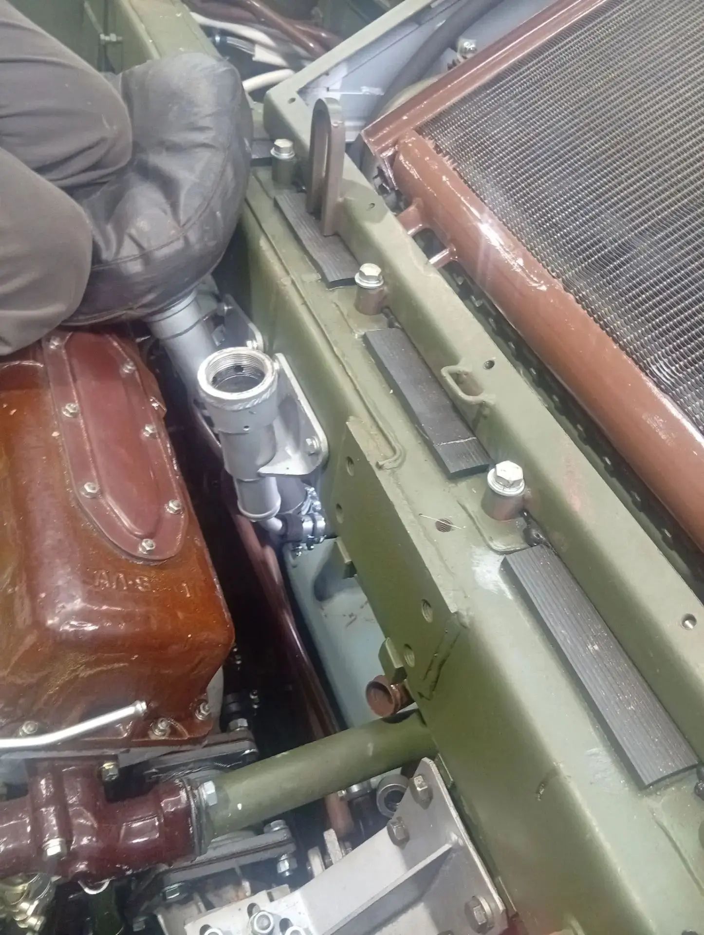 Горловина бензобака заливная в сборе с элементом БАТ-2 Горловина бензобака заливная в сборе с элементом БАТ-2